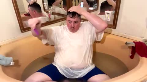 excitedwaffles online show from 18, 4, 2026