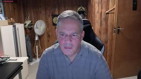 Snapshot of exibe1219 chatting on 23, 12, 2024 exibe1219 online show from 23, 12, 2024