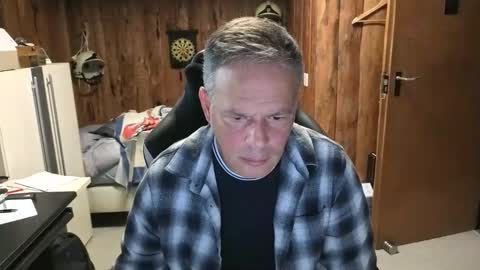 Snapshot of exibe1219 chatting on 21, 10, 2025 exibe1219 online show from 21, 10, 2025