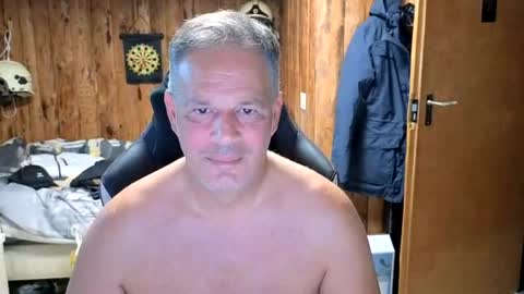 Snapshot of exibe1219 chatting on 9, 8, 2026 exibe1219 online show from 9, 8, 2026