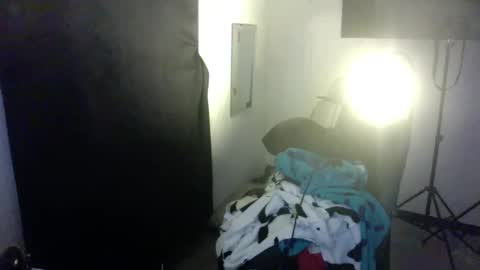 Snapshot of exotic_polla chatting on 25, 10, 2025 exotic_polla online show from 25, 10, 2025