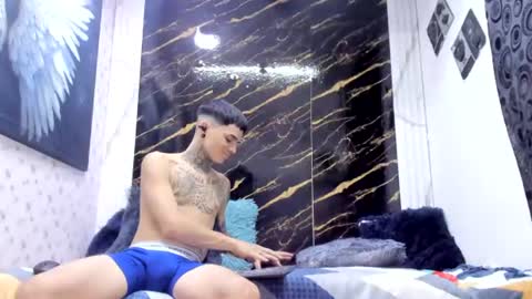 Snapshot of exotichot_couple chatting on 18, 6, 2026 exotichot_couple online show from 18, 6, 2026
