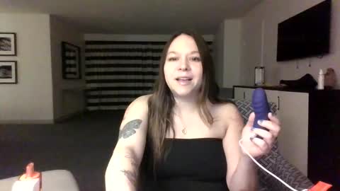 Snapshot of exoticnaughtycouple chatting on 5, 3, 2026 James Sasha online show from 5, 3, 2026