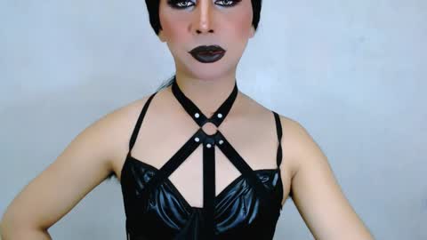 expensive_elise online show from 6, 5, 2026