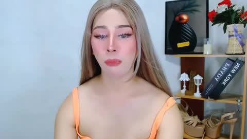 expensive_elise online show from 20, 5, 2026