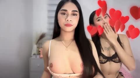 Snapshot of expensivets_chloe chatting on 11, 1, 2026 chloee online show from 11, 1, 2026