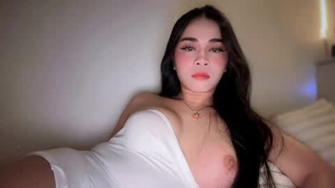 Snapshot of expensivets_chloe chatting on 31, 1, 2026 chloee online show from 31, 1, 2026