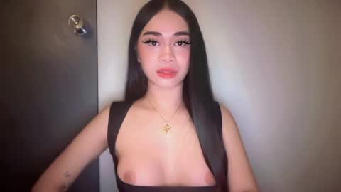 Snapshot of expensivets_chloe chatting on 16, 2, 2026 chloee online show from 16, 2, 2026