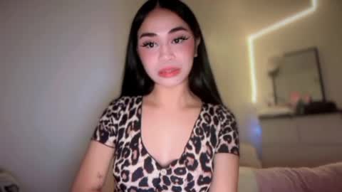 Snapshot of expensivets_chloe chatting on 17, 2, 2026 chloee online show from 17, 2, 2026