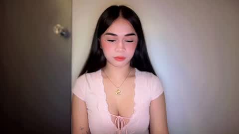 Snapshot of expensivets_chloe chatting on 18, 2, 2026 chloee online show from 18, 2, 2026