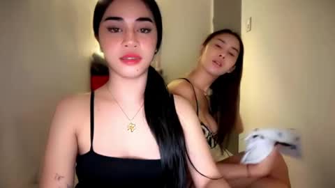 Snapshot of expensivets_chloe chatting on 18, 3, 2026 chloee online show from 18, 3, 2026