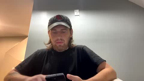 Snapshot of explosive_andyy chatting on 11, 10, 2025 Explosivee andyy online show from 11, 10, 2025