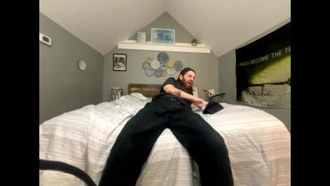 Snapshot of explosive_andyy chatting on 2, 11, 2025 Explosivee andyy online show from 2, 11, 2025