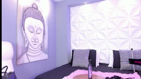 Nina online show from 11, 3, 2026