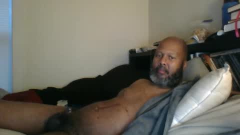 eyequee0007 online show from 23, 2, 2025