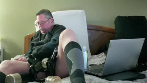 Eyeswideshut63 online show from 19, 12, 2024