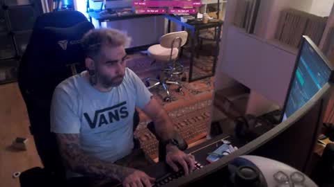 Eytab online show from 13, 10, 2025