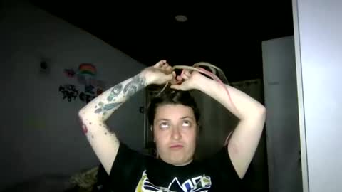 Snapshot of ezlngirl chatting on 16, 1, 2026 Aimee online show from 16, 1, 2026