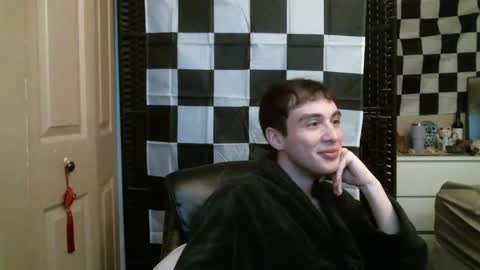 Ezra Naamah online show from 12, 1, 2025