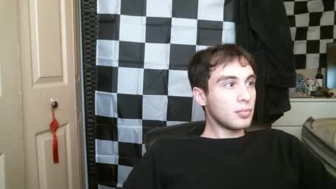 Ezra Naamah online show from 17, 1, 2025