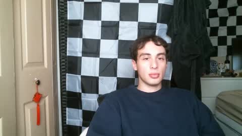 Ezra Naamah online show from 26, 1, 2025