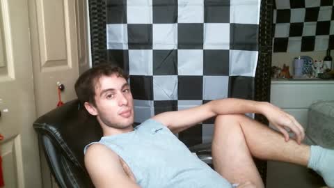 Ezra Naamah online show from 5, 2, 2025