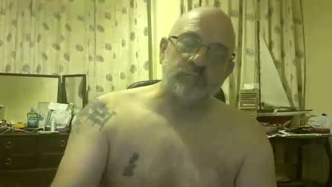 Snapshot of f1zzeek chatting on 17, 5, 2026 f1zzeek online show from 17, 5, 2026