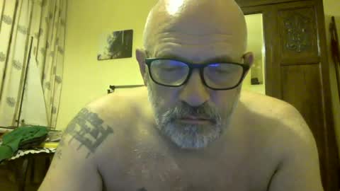 f1zzeek online show from 4, 8, 2026