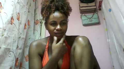 Fabriola9794 online show from 13, 3, 2026