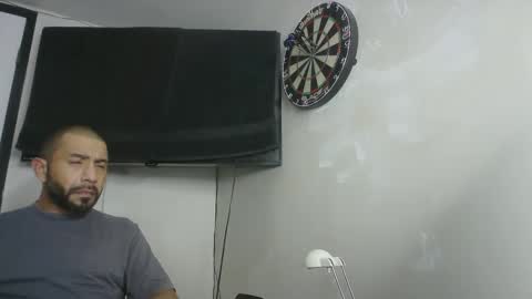 Snapshot of faded805 chatting on 13, 10, 2025 Mark online show from 13, 10, 2025