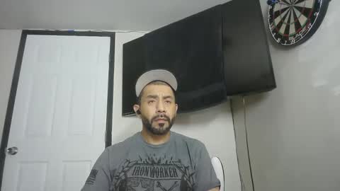 Snapshot of faded805 chatting on 23, 10, 2025 Mark online show from 23, 10, 2025