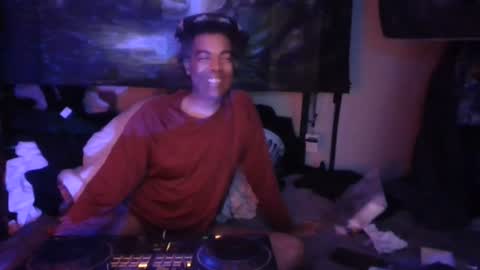fadeyisteven32 online show from 2, 8, 2026