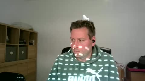 Snapshot of faer_087 chatting on 1, 12, 2025 faer_087 online show from 1, 12, 2025