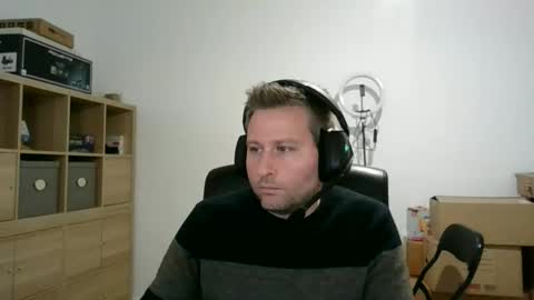 Snapshot of faer_087 chatting on 4, 12, 2025 faer_087 online show from 4, 12, 2025