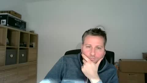 Snapshot of faer_087 chatting on 5, 12, 2025 faer_087 online show from 5, 12, 2025