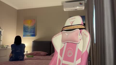 Bloom  online show from 24, 9, 2025