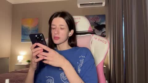 Bloom  online show from 29, 10, 2025