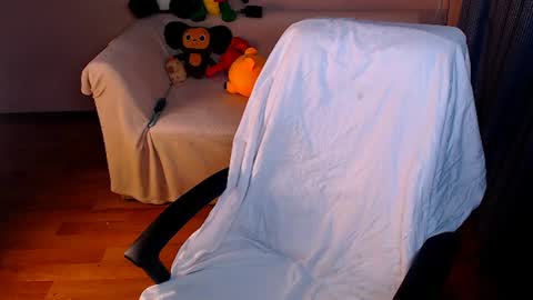 Elli  online show from 10, 7, 2026