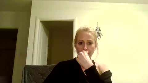 Snapshot of fairy_nightmare chatting on 5, 11, 2025 Fairy NightMary online show from 5, 11, 2025