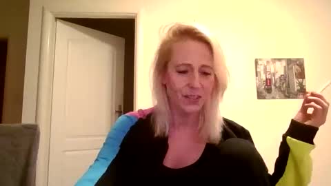 Snapshot of fairy_nightmare chatting on 12, 11, 2025 Fairy NightMary online show from 12, 11, 2025