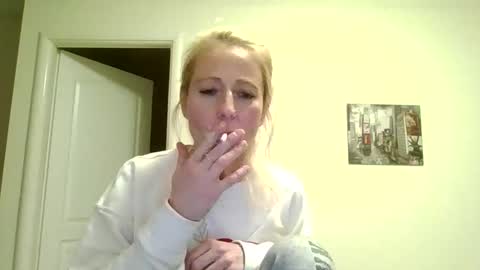 Snapshot of fairy_nightmare chatting on 16, 11, 2025 Fairy NightMary online show from 16, 11, 2025