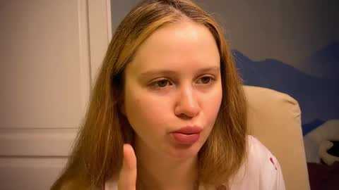 Snapshot of fairyilona chatting on 28, 10, 2025 Ilona online show from 28, 10, 2025