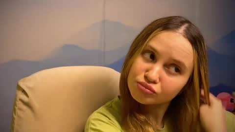 Snapshot of fairyilona chatting on 21, 12, 2025 Ilona online show from 21, 12, 2025