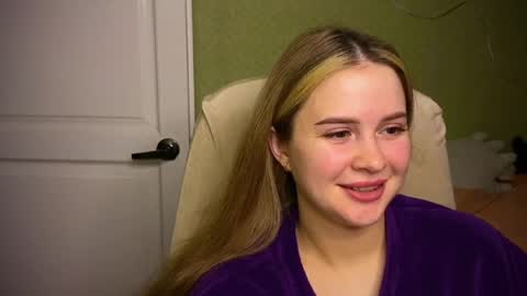 Snapshot of fairyilona chatting on 11, 4, 2026 Ilona online show from 11, 4, 2026