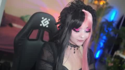 Snapshot of faith_chan chatting on 26, 9, 2025 faith_chan online show from 26, 9, 2025