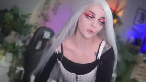 faith_chan online show from 22, 12, 2025