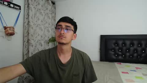 FallGays online show from 21, 9, 2025