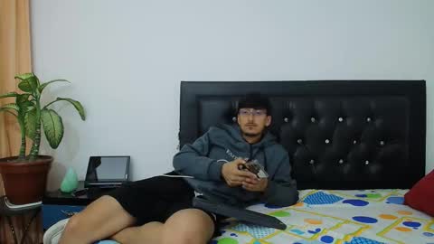 Snapshot of fallgays chatting on 18, 2, 2026 FallGays online show from 18, 2, 2026