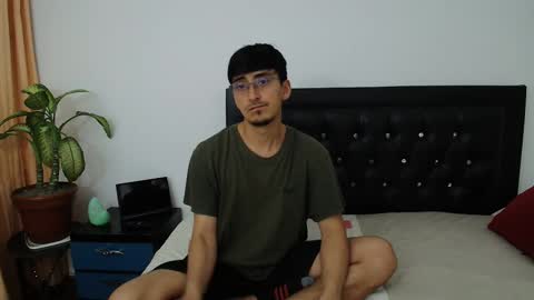 Snapshot of fallgays chatting on 5, 3, 2026 FallGays online show from 5, 3, 2026