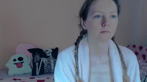 Snapshot of fanatka chatting on 3, 3, 2026 BUNNYGal online show from 3, 3, 2026